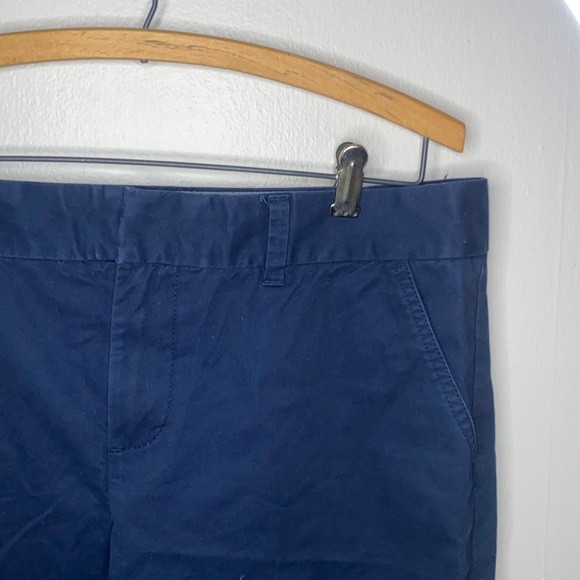 🍂Classic Navy blue Tommy Hilfiger shorts! - Picture 2 of 7